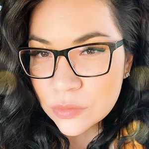 Meet your Posher, Katrina